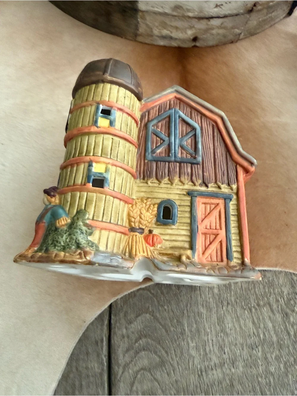 The Dairy Barn Ceramic Figurine - Autumn Colors